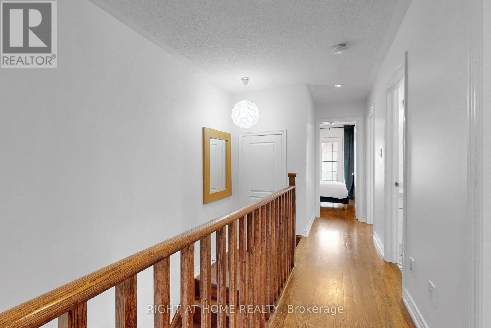 5609 Fudge Terrace, Mississauga, Ontario  L5M 0N2 - Photo 19 - W12832252