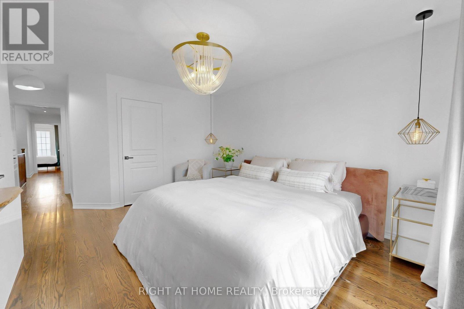 5609 Fudge Terrace, Mississauga, Ontario  L5M 0N2 - Photo 21 - W12832252