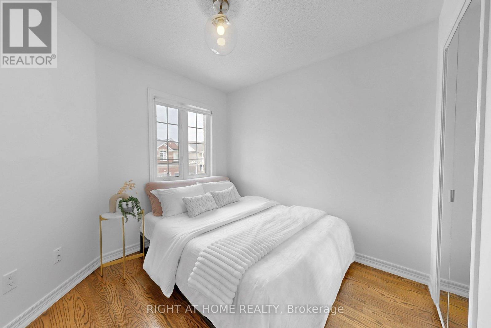 5609 Fudge Terrace, Mississauga, Ontario  L5M 0N2 - Photo 30 - W12832252