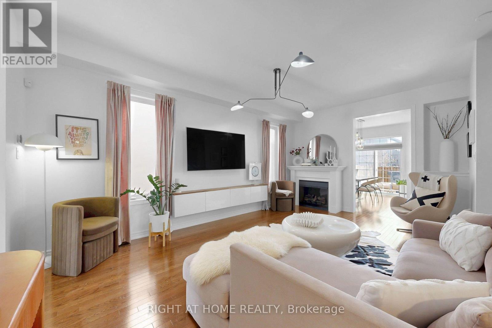 5609 Fudge Terrace, Mississauga, Ontario  L5M 0N2 - Photo 6 - W12832252