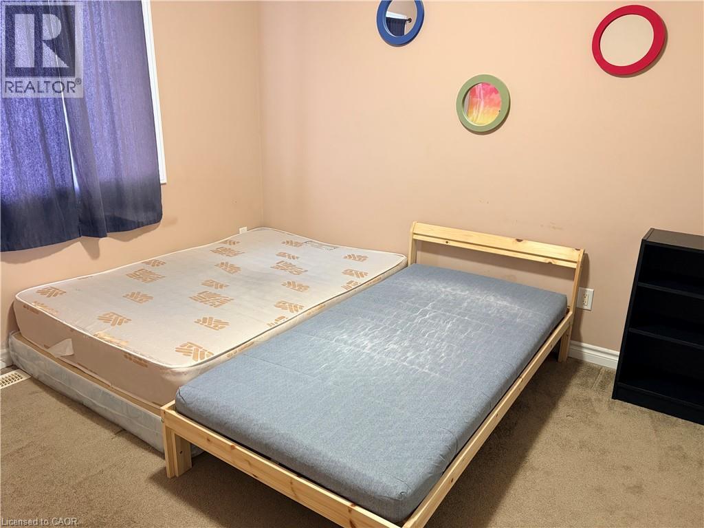 212 Westfield Place, Waterloo, Ontario  N2T 2R2 - Photo 14 - 40808537