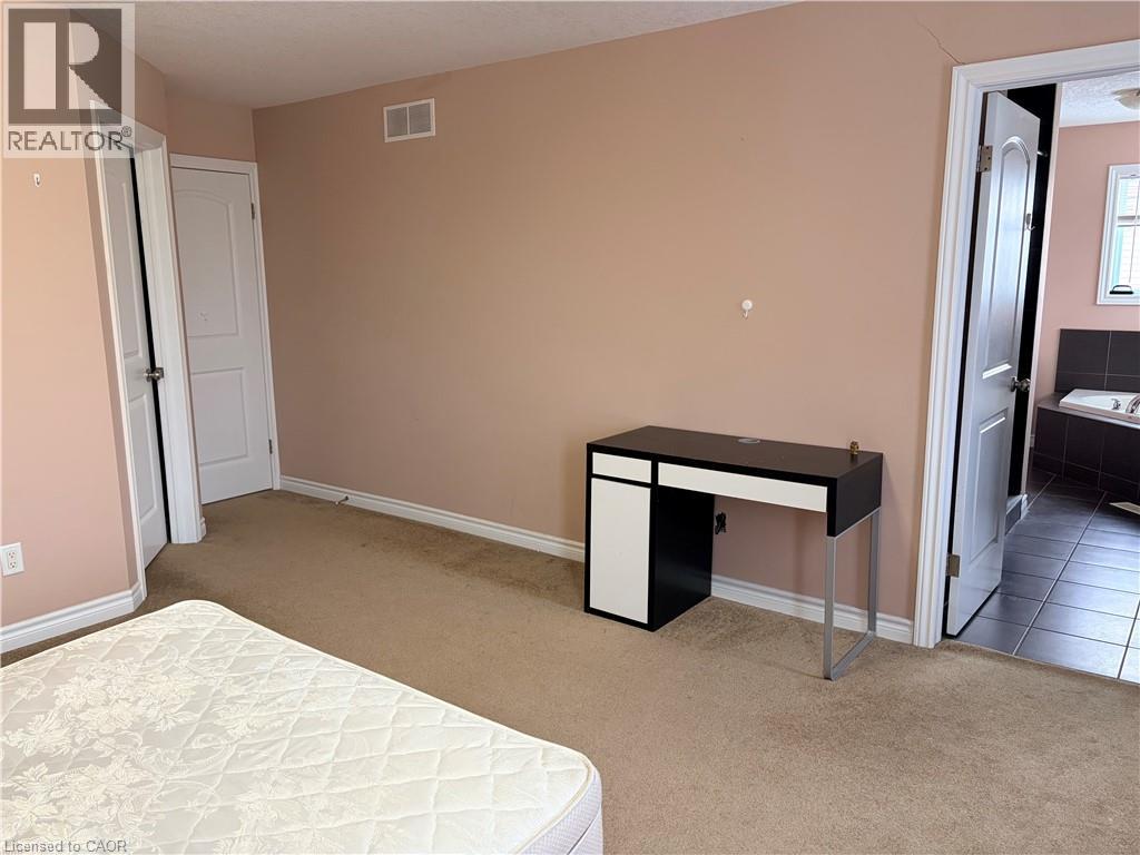 212 Westfield Place, Waterloo, Ontario  N2T 2R2 - Photo 20 - 40808537