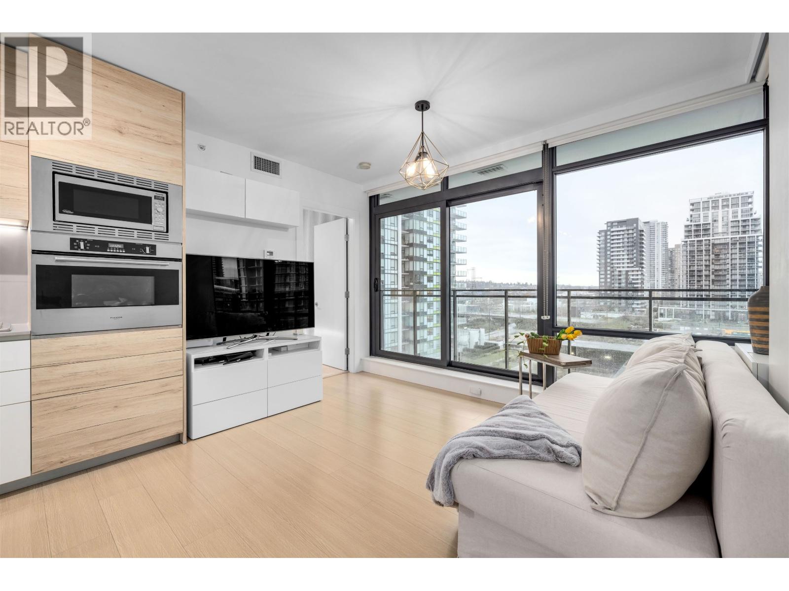 1008 2378 Alpha Avenue, Burnaby, British Columbia  V5C 0K2 - Photo 4 - R3093583