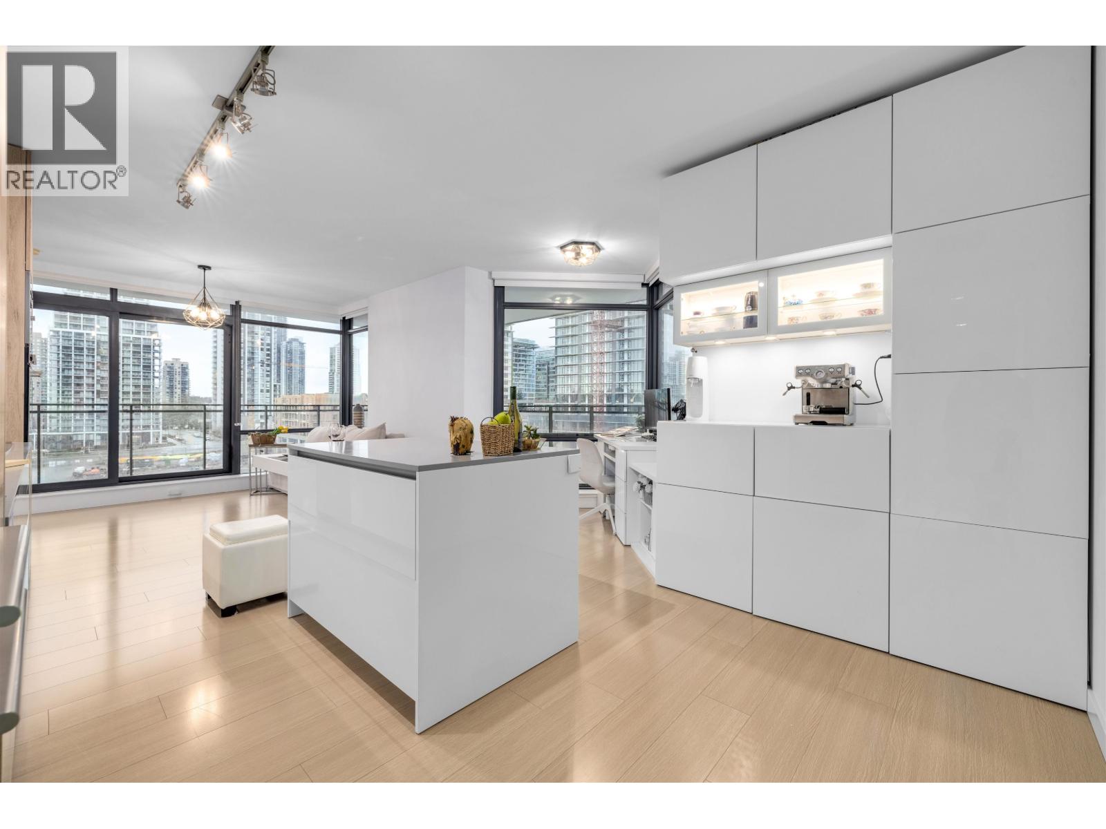 1008 2378 Alpha Avenue, Burnaby, British Columbia  V5C 0K2 - Photo 10 - R3093583