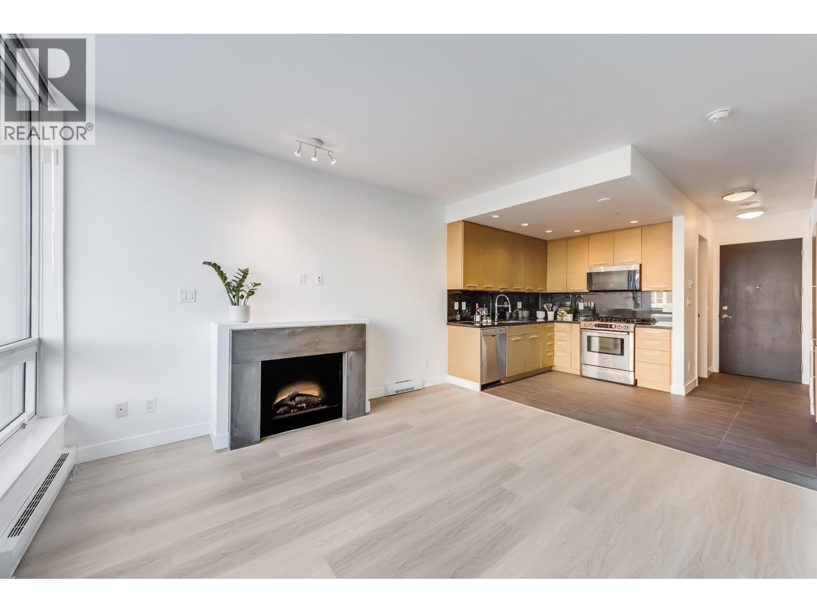 308 2528 Maple Street, Vancouver, British Columbia V6J 0B5 - Photo 2 - R3089921