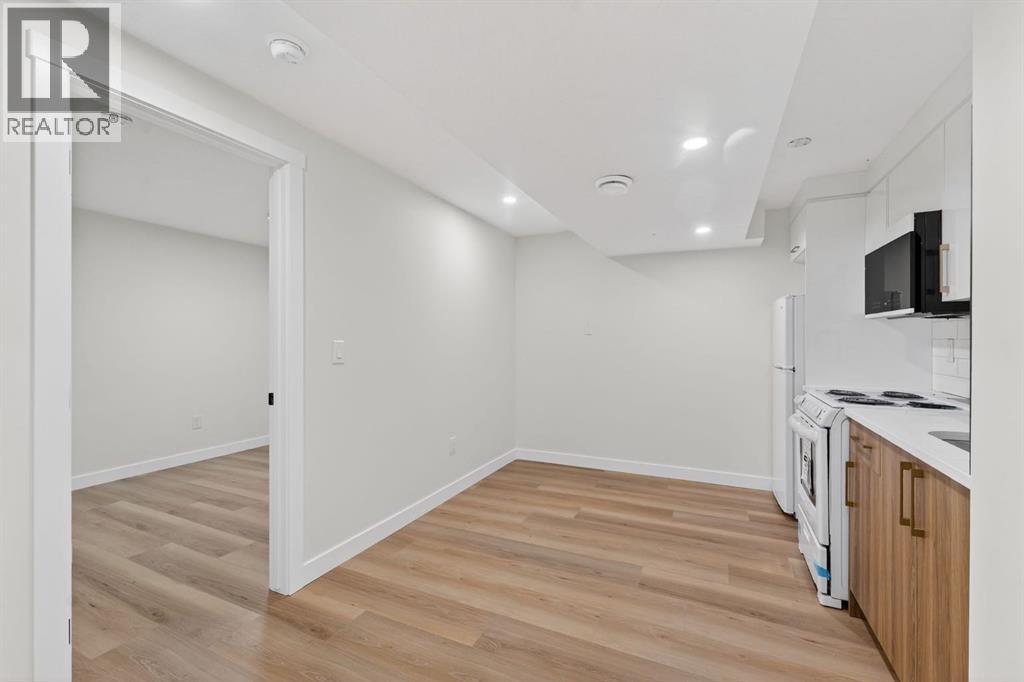 420 Pinegreen Close Ne, Calgary, Alberta  T1Y 1W3 - Photo 36 - A2281470