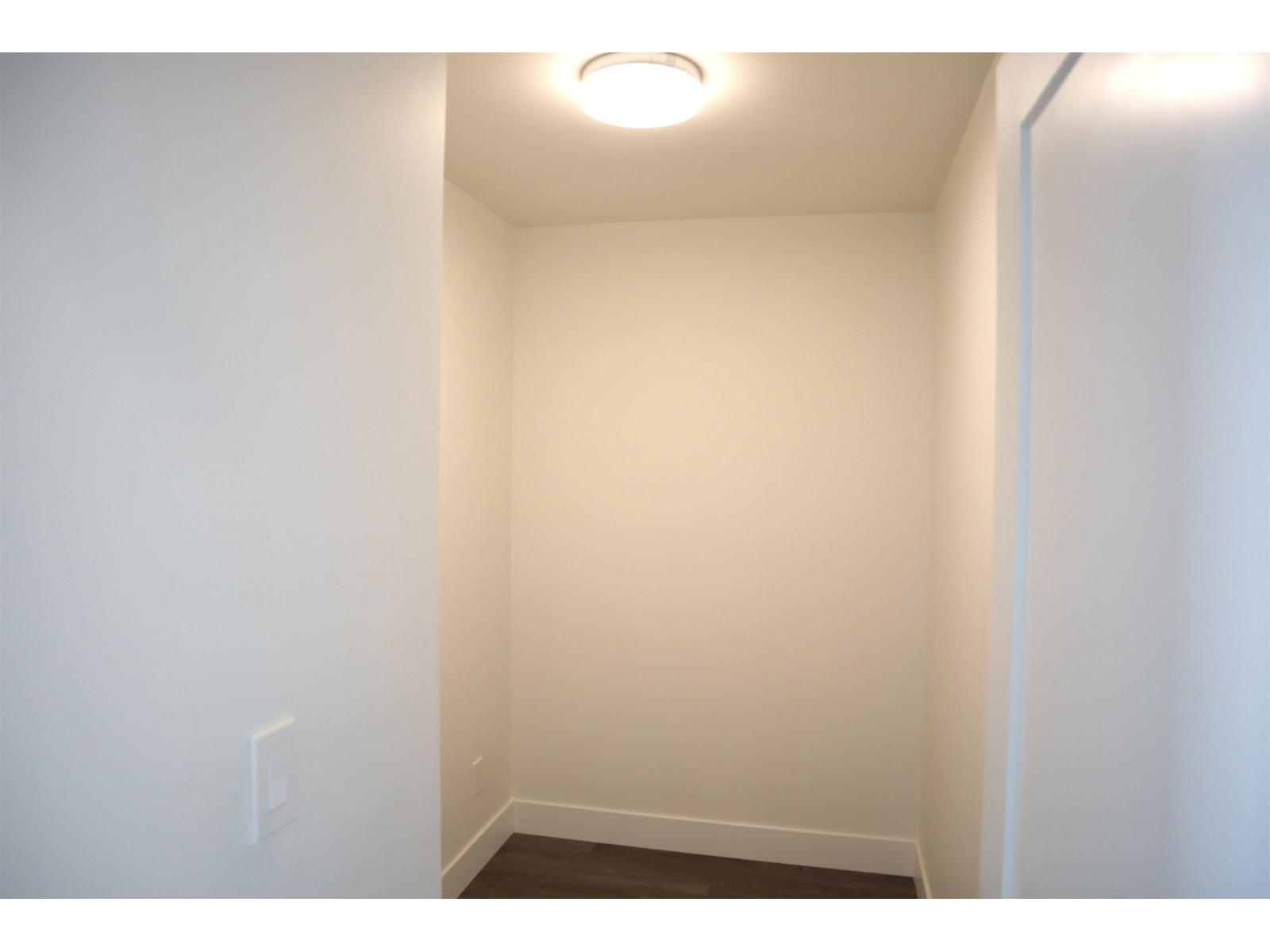 A327 20727 Willoughby Town Centre Drive, Langley, British Columbia  V2Y 3N1 - Photo 15 - R3078325