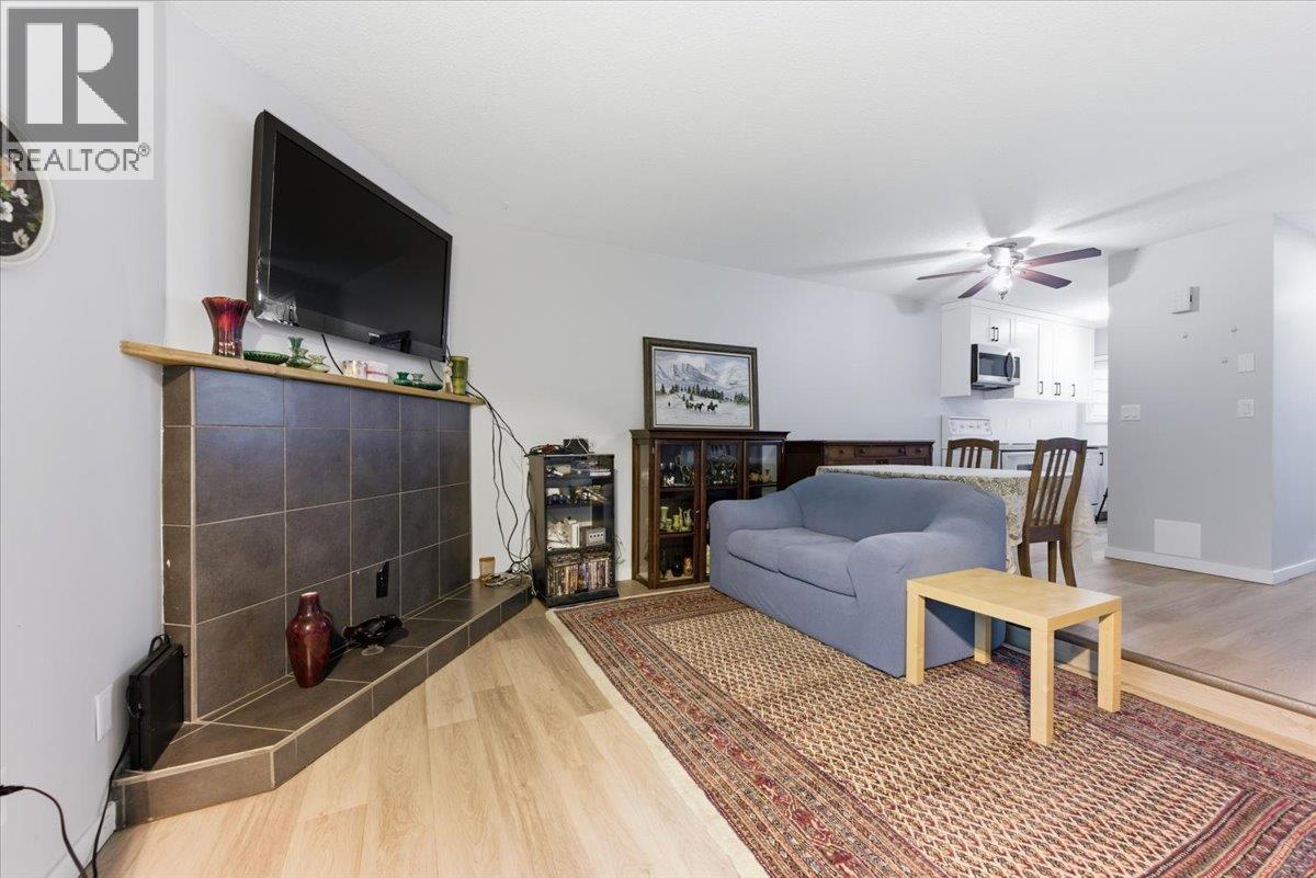 5300 25 Avenue Unit# 4, Vernon, British Columbia  V1T 6R4 - Photo 3 - 10376055