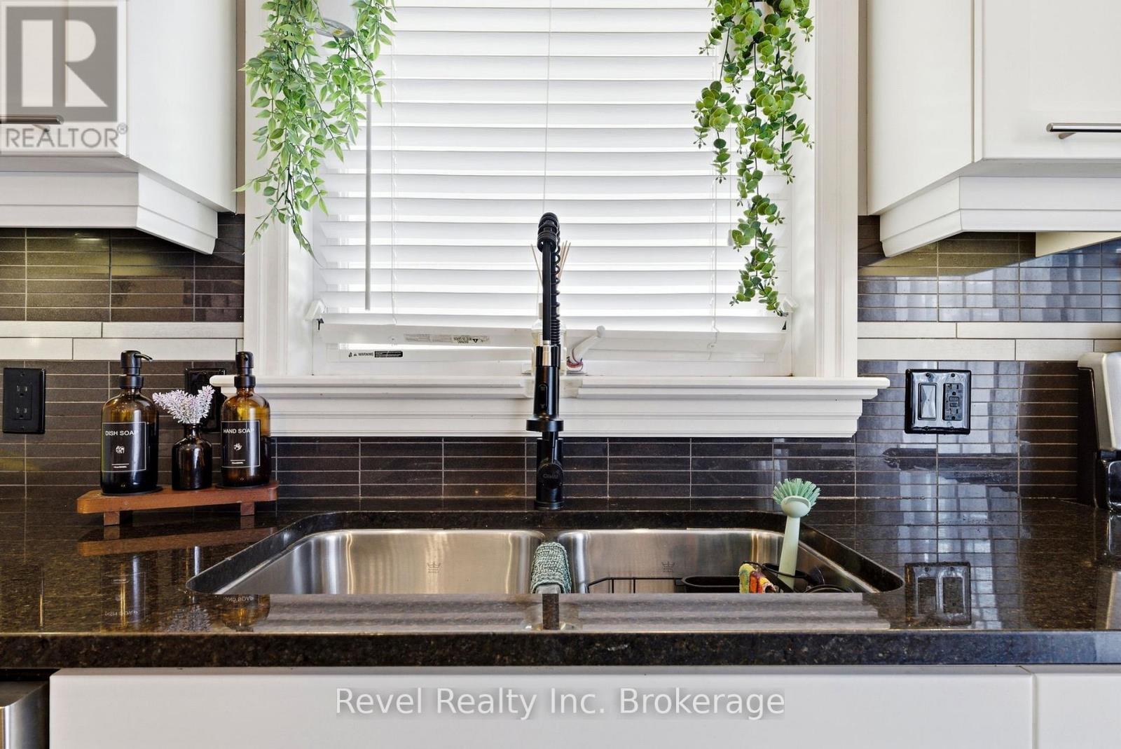 624 Halifax Road, Woodstock, Ontario  N4T 0E8 - Photo 16 - X12832312