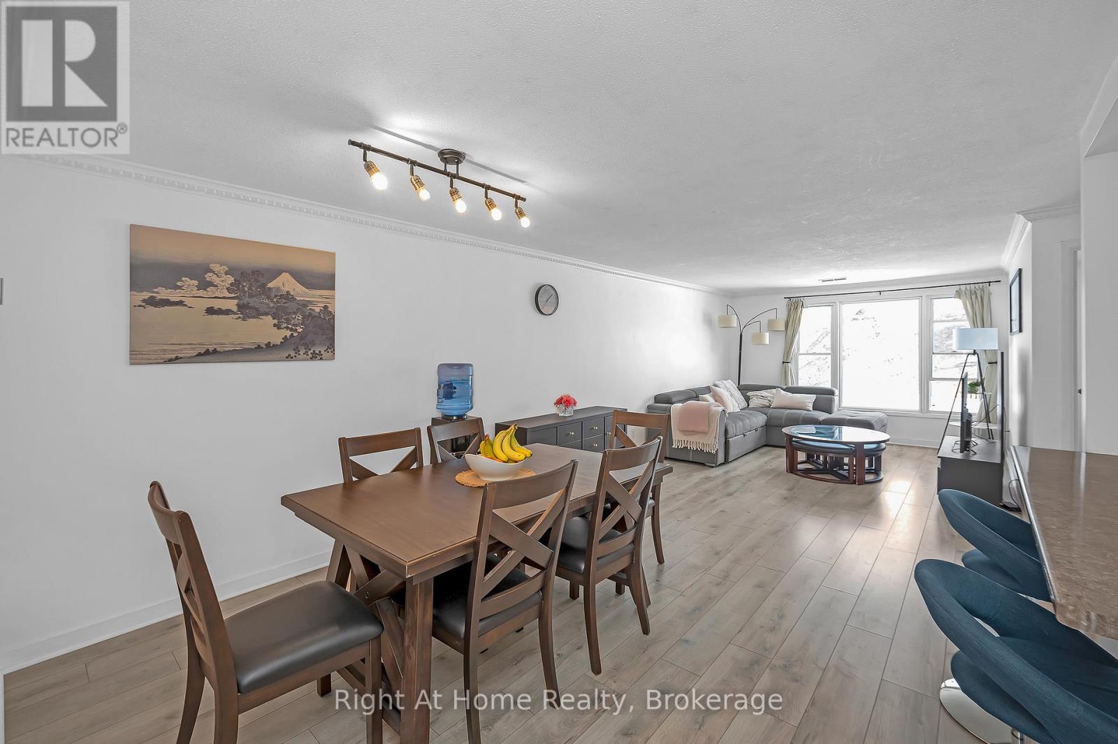 35 - 65 Glamis Road, Cambridge, Ontario  N1R 6W4 - Photo 10 - X12832298