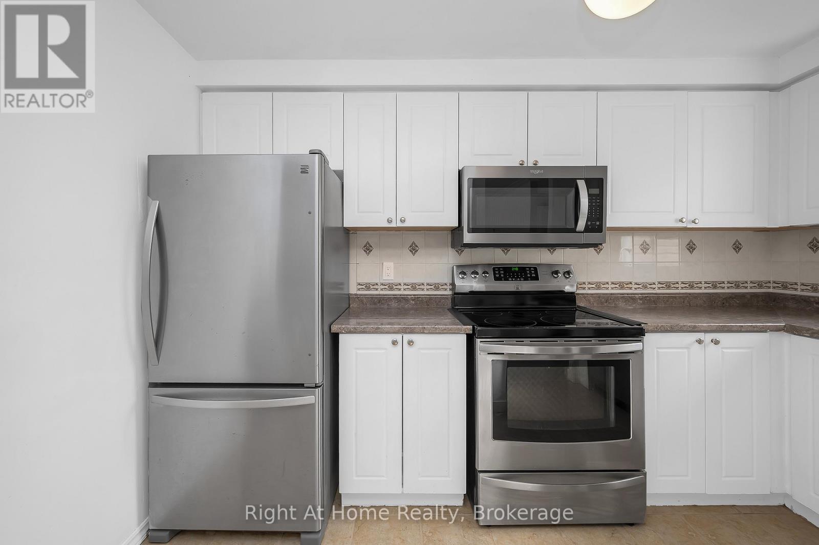 35 - 65 Glamis Road, Cambridge, Ontario  N1R 6W4 - Photo 16 - X12832298