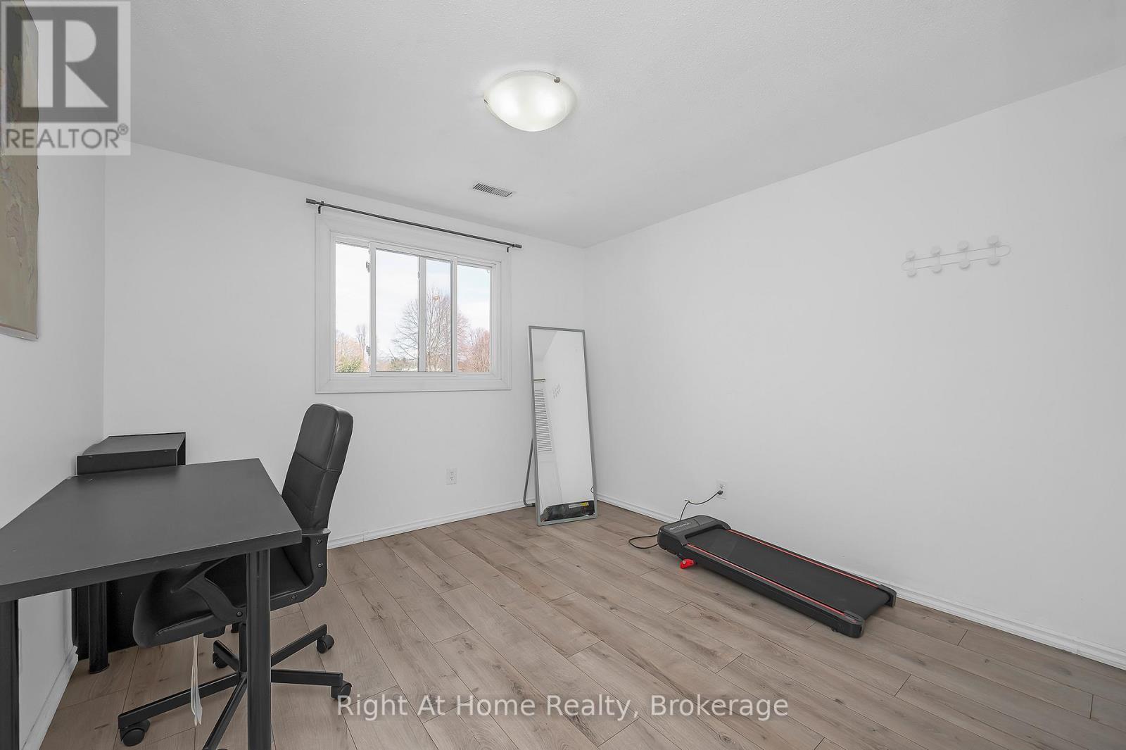 35 - 65 Glamis Road, Cambridge, Ontario  N1R 6W4 - Photo 20 - X12832298