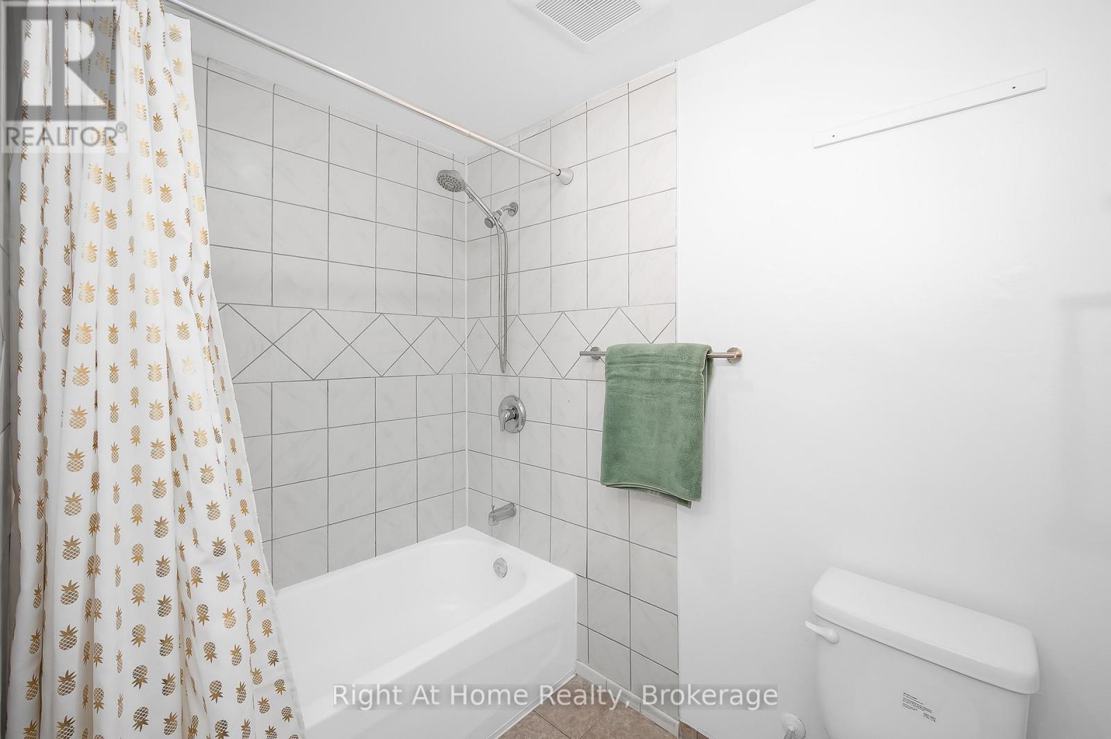 35 - 65 Glamis Road, Cambridge, Ontario  N1R 6W4 - Photo 24 - X12832298