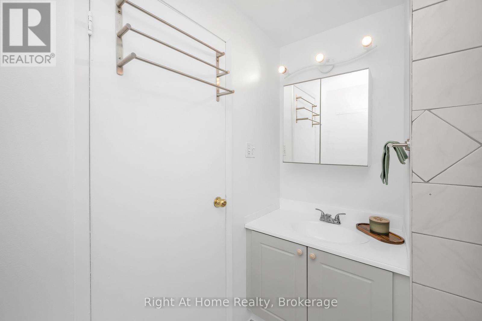 35 - 65 Glamis Road, Cambridge, Ontario  N1R 6W4 - Photo 25 - X12832298