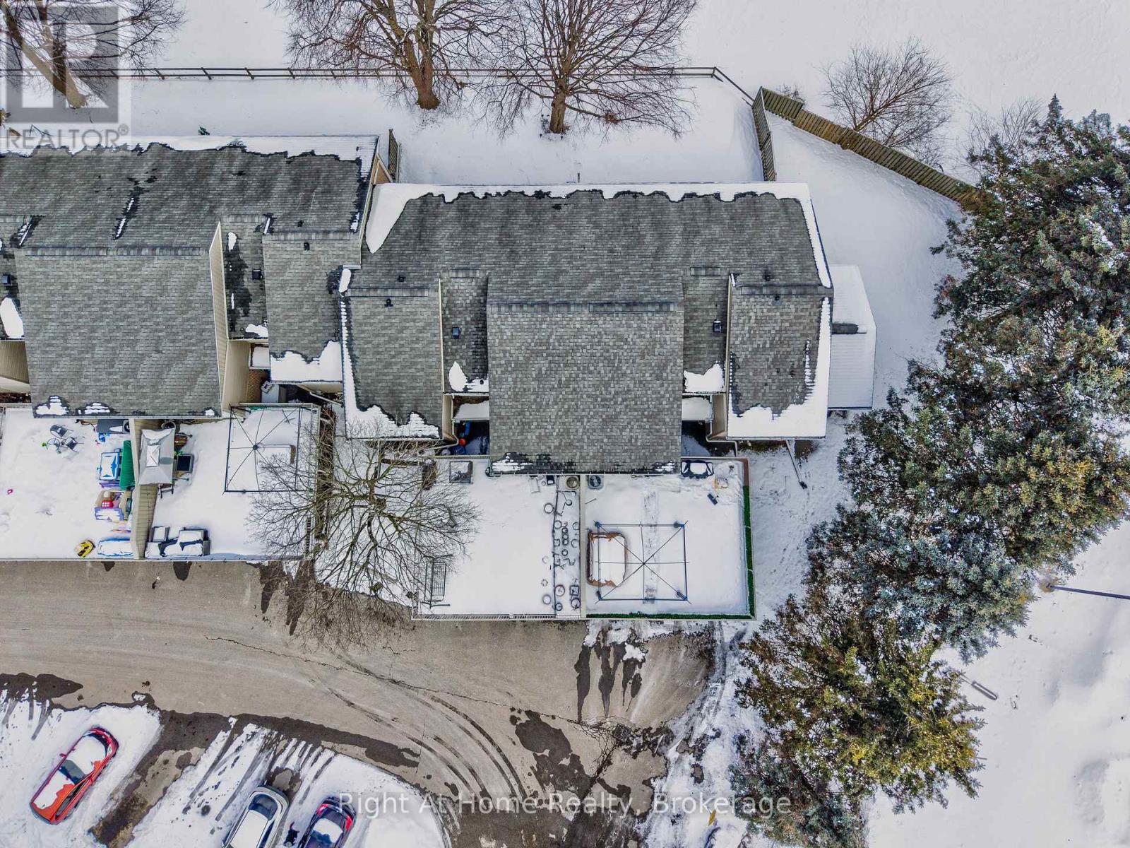 35 - 65 Glamis Road, Cambridge, Ontario  N1R 6W4 - Photo 30 - X12832298