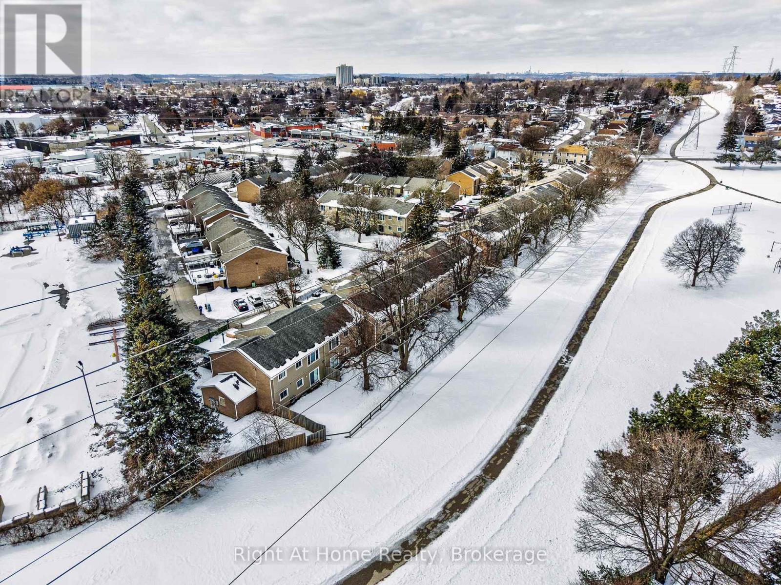 35 - 65 Glamis Road, Cambridge, Ontario  N1R 6W4 - Photo 31 - X12832298