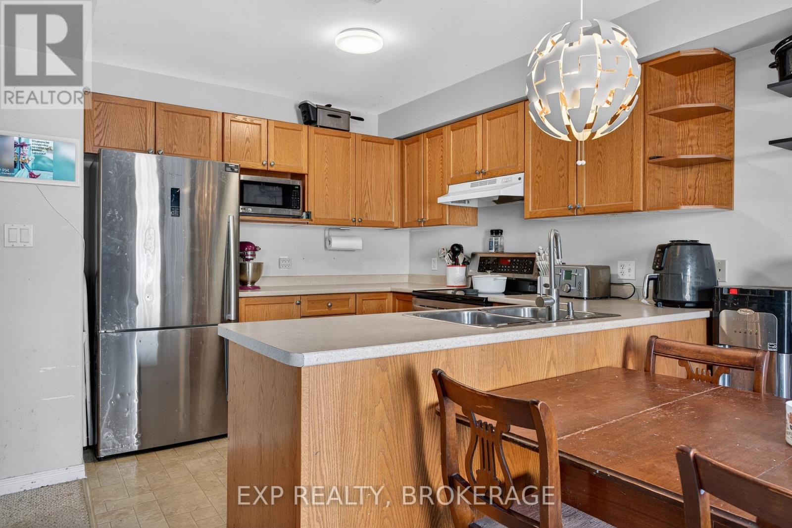 504 St Martha Street, Kingston, Ontario  K7K 0A5 - Photo 10 - X12832342