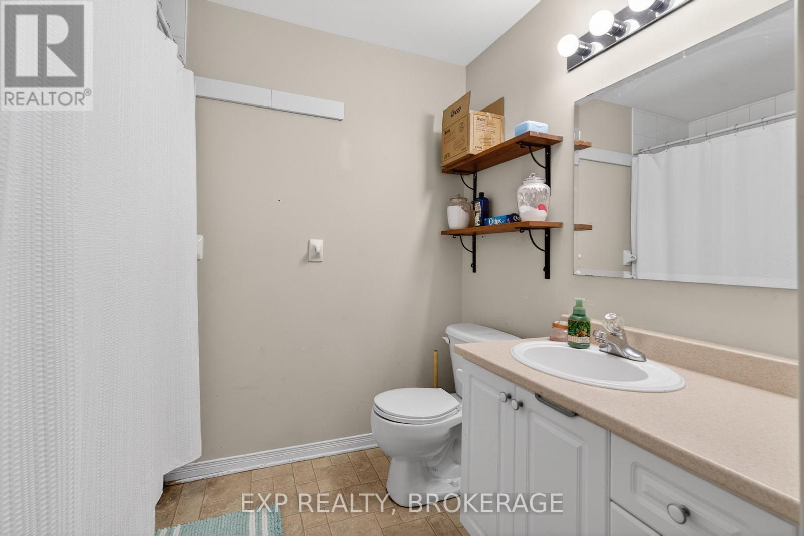 504 St Martha Street, Kingston, Ontario  K7K 0A5 - Photo 17 - X12832342