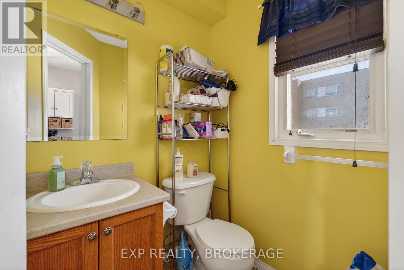 504 St Martha Street, Kingston, Ontario  K7K 0A5 - Photo 5 - X12832342