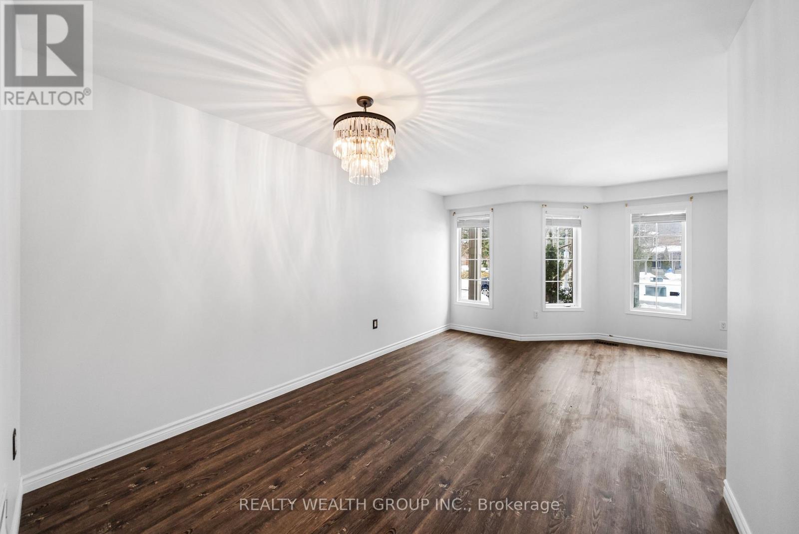 34 Castle Park Boulevard, Vaughan, Ontario  L4H 1M4 - Photo 10 - N12813818