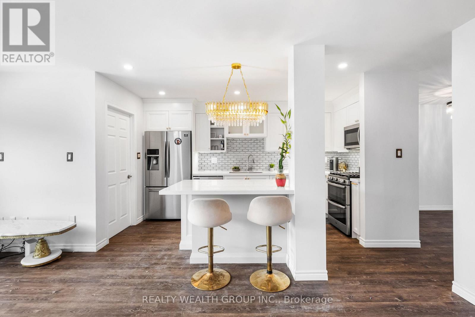 34 Castle Park Boulevard, Vaughan, Ontario  L4H 1M4 - Photo 6 - N12813818