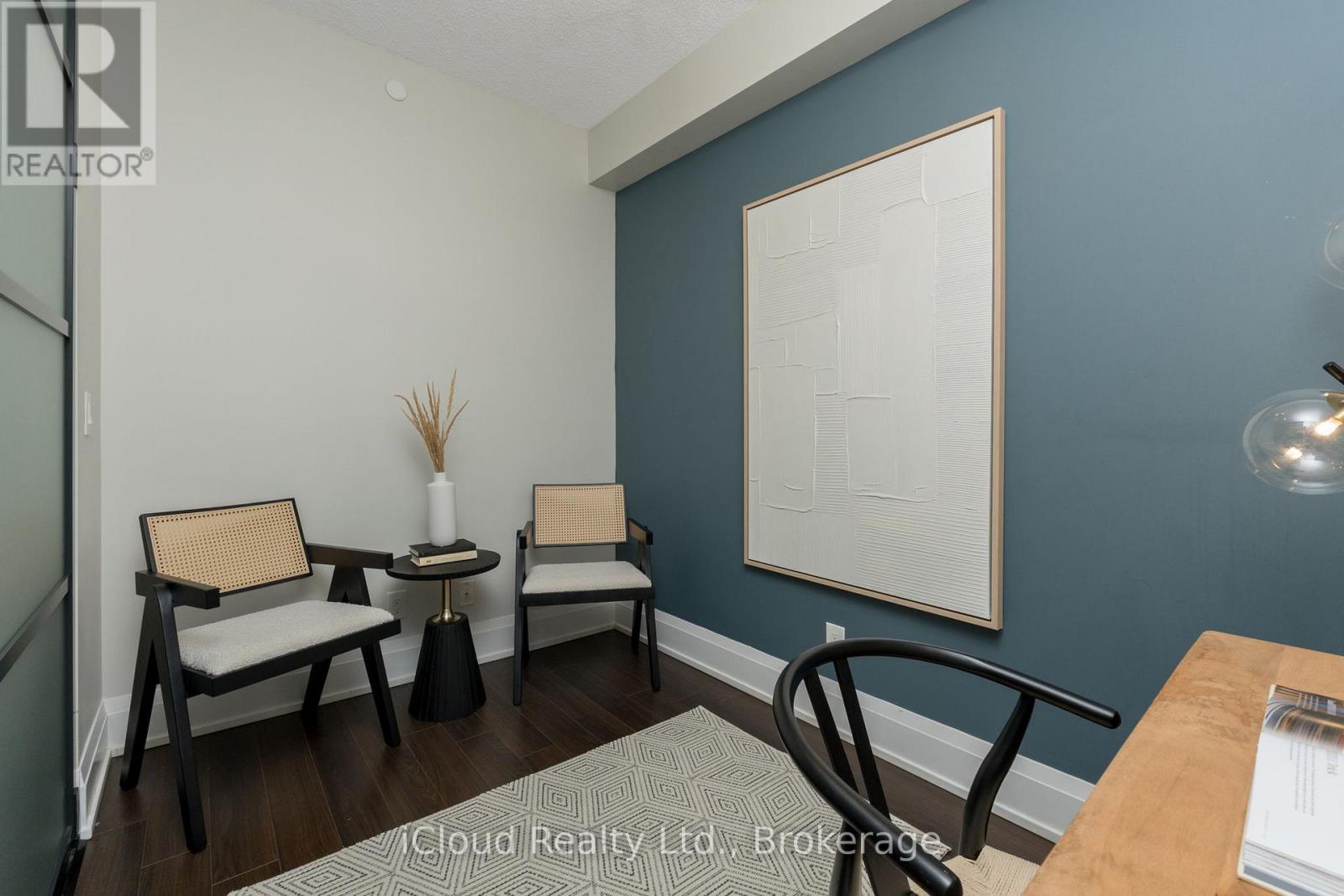 714 - 1 Old Mill Drive, Toronto, Ontario  M6S 0A1 - Photo 17 - W12773634