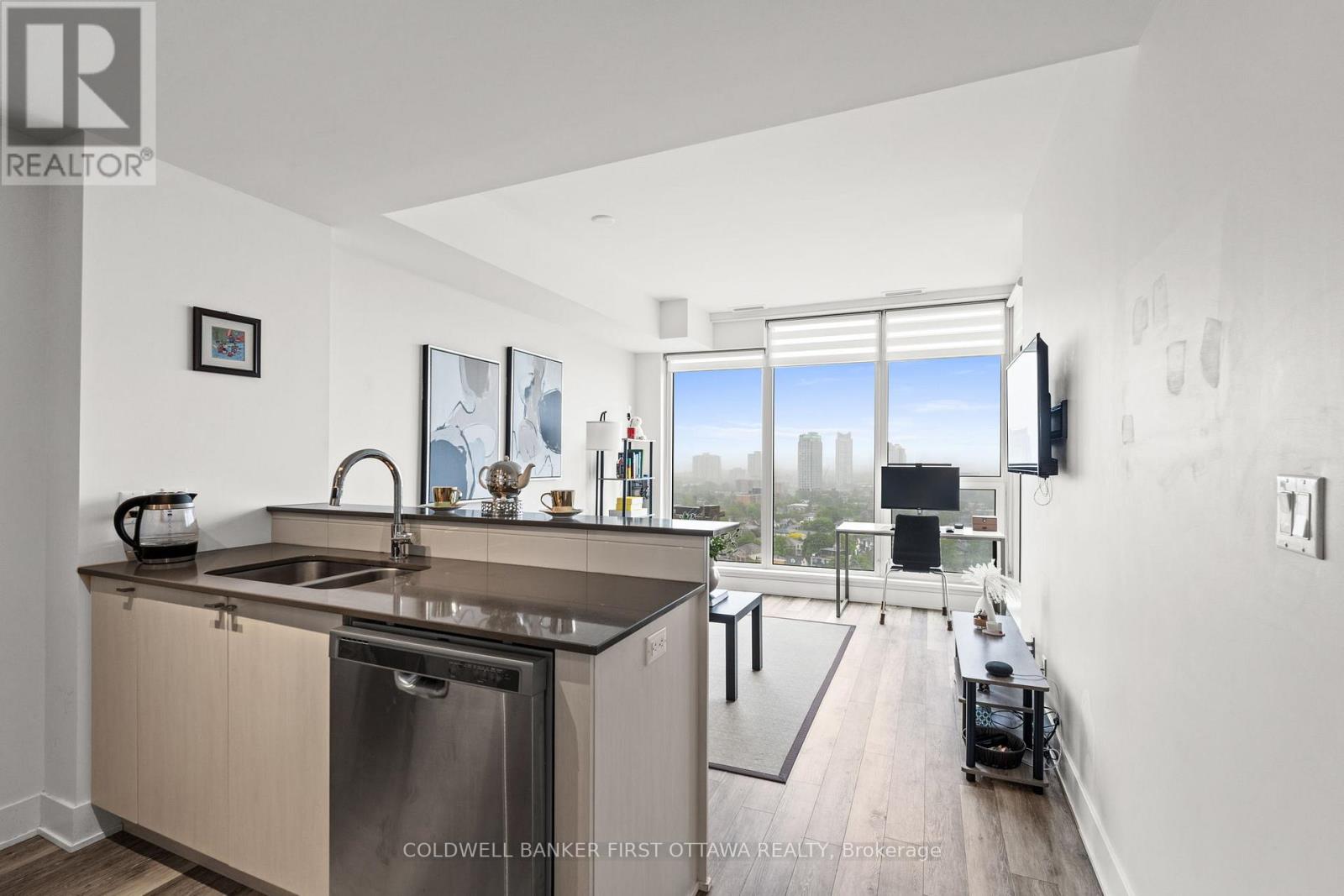 1905 - 485 Richmond Road, Ottawa, Ontario  K2A 3W9 - Photo 12 - X12825222