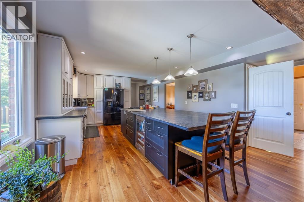 14 Prospect Street, Port Dover, Ontario  N0A 1N6 - Photo 3 - 40808541