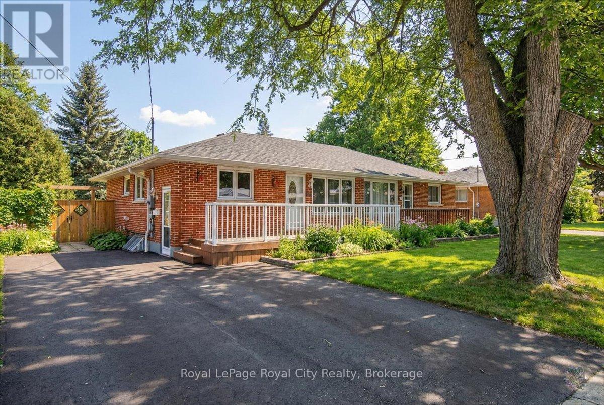 304 VICTORIA ROAD N, Guelph, Ontario