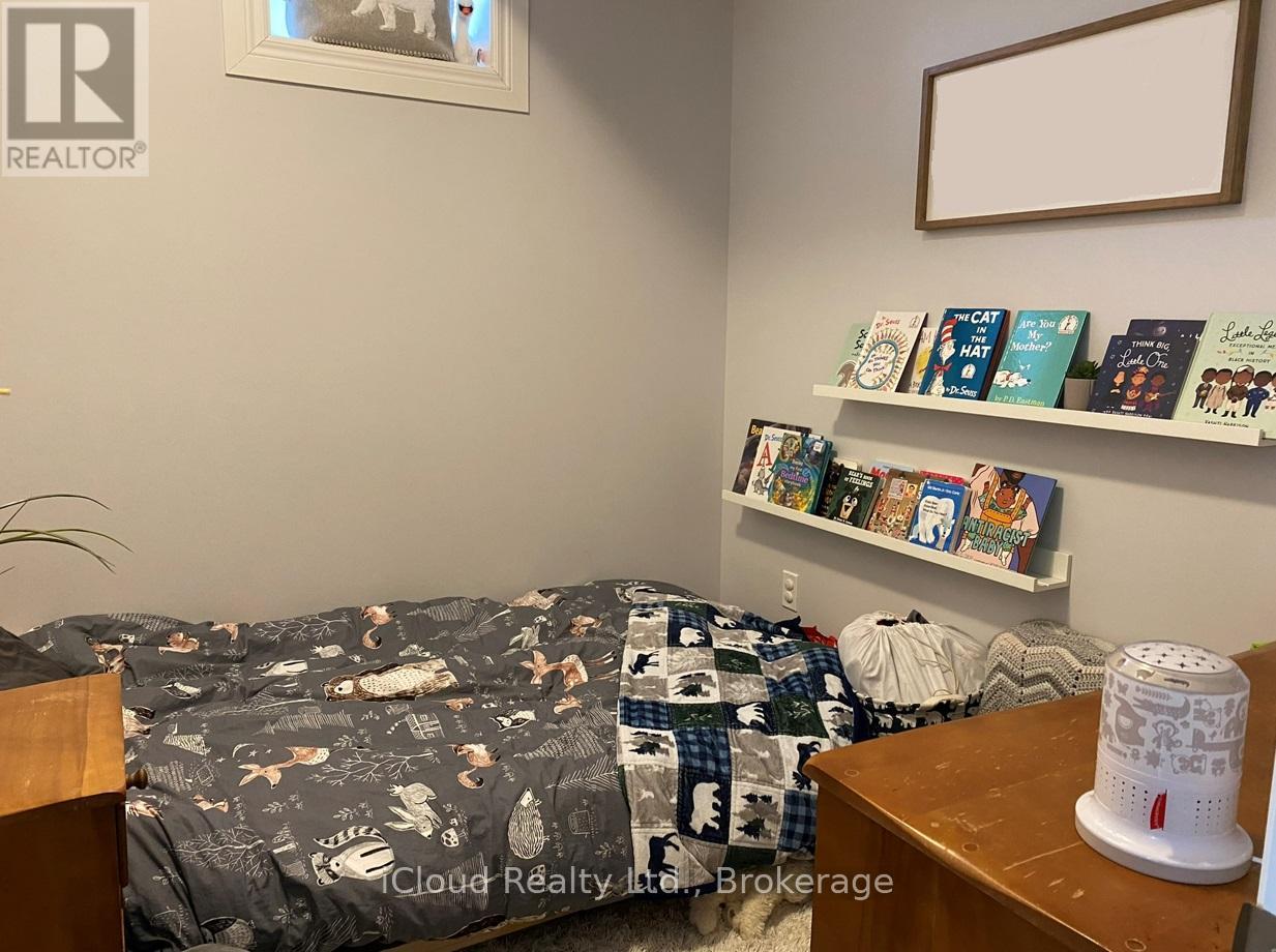 2 - 10a Lloyd Street, St. Catharines, Ontario  L2S 2N8 - Photo 4 - X12791720