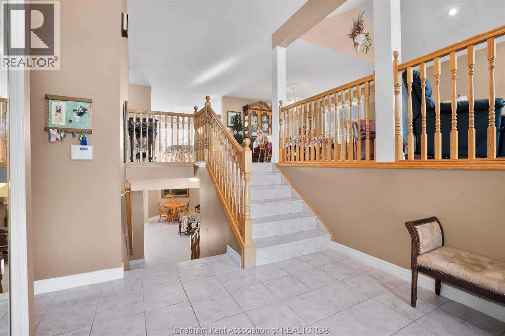 60 Parkview Court, Chatham, Ontario  N7M 6H9 - Photo 6 - 26004201