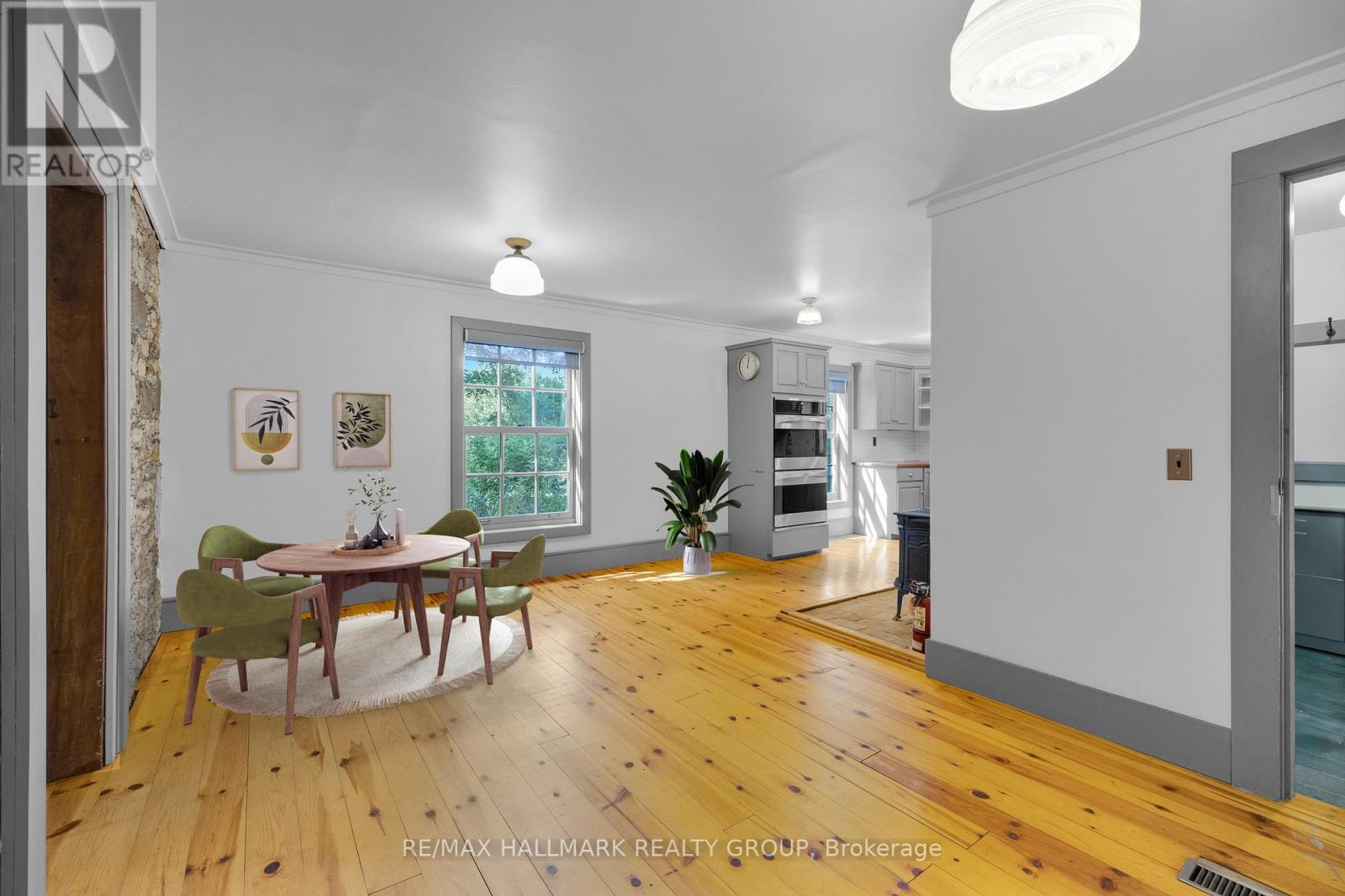 30 Ballycanoe Road, Front Of Yonge, Ontario  K0E 1R0 - Photo 13 - X12415312