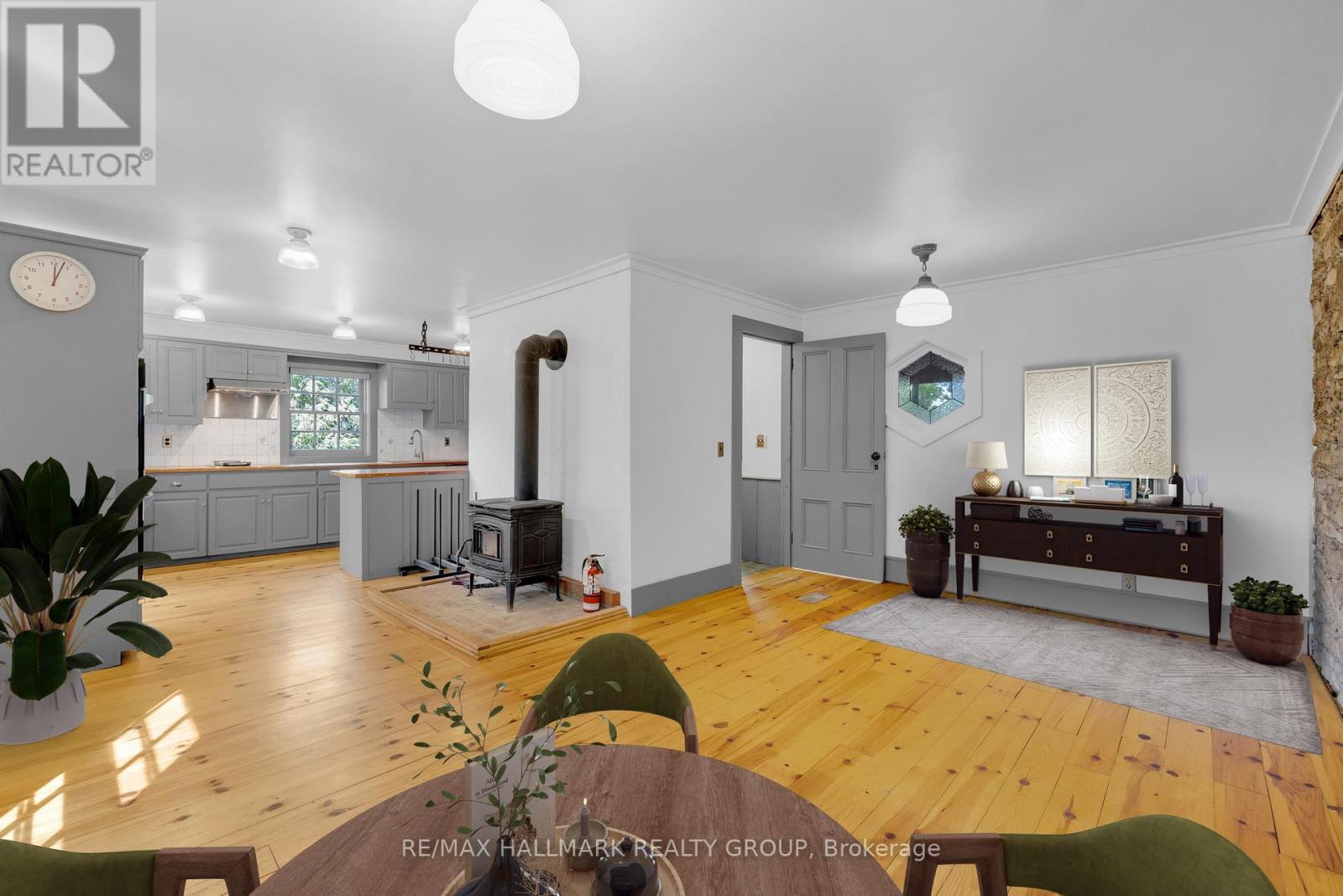 30 Ballycanoe Road, Front Of Yonge, Ontario  K0E 1R0 - Photo 15 - X12415312