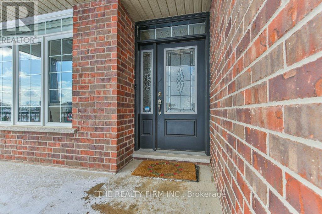 59 Freeman Lane, Central Elgin, Ontario  N5P 0E5 - Photo 4 - X12832256