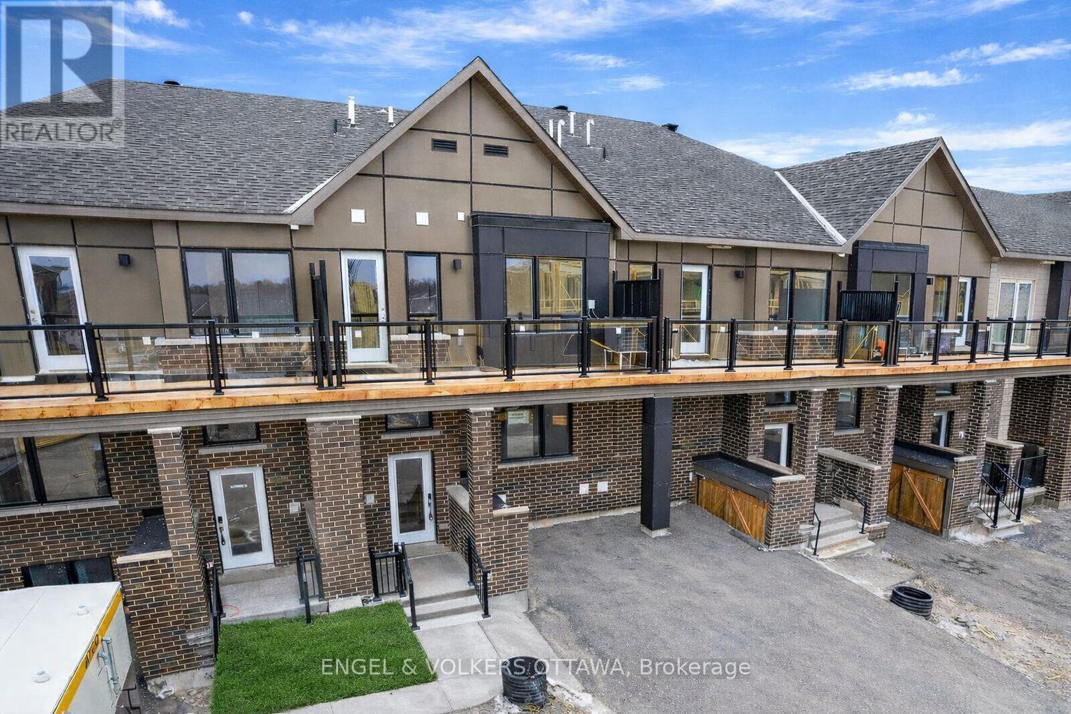 227 SPECKLED ALDER ROW, Ottawa, Ontario