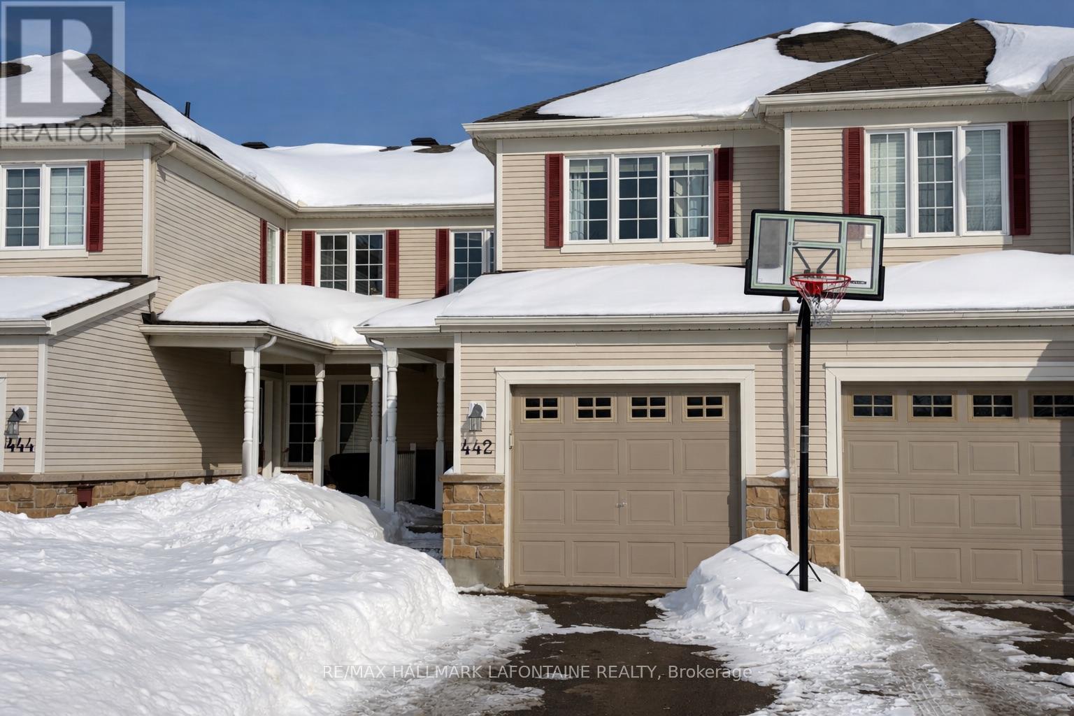 442 WISTERIA CRESCENT, Ottawa, Ontario