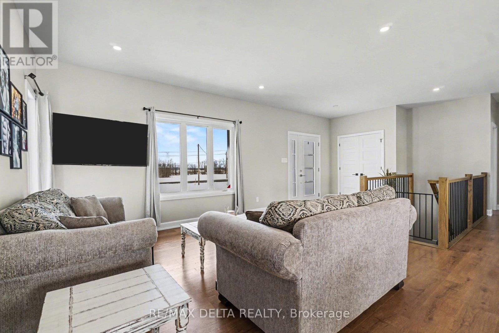 121 County Rd 19 Road, Alfred And Plantagenet, Ontario  K0A 3K0 - Photo 7 - X12832350