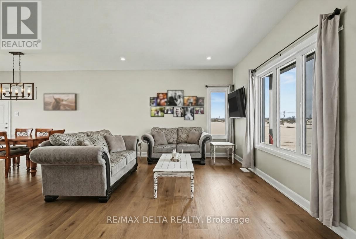 121 County Rd 19 Road, Alfred And Plantagenet, Ontario  K0A 3K0 - Photo 9 - X12832350