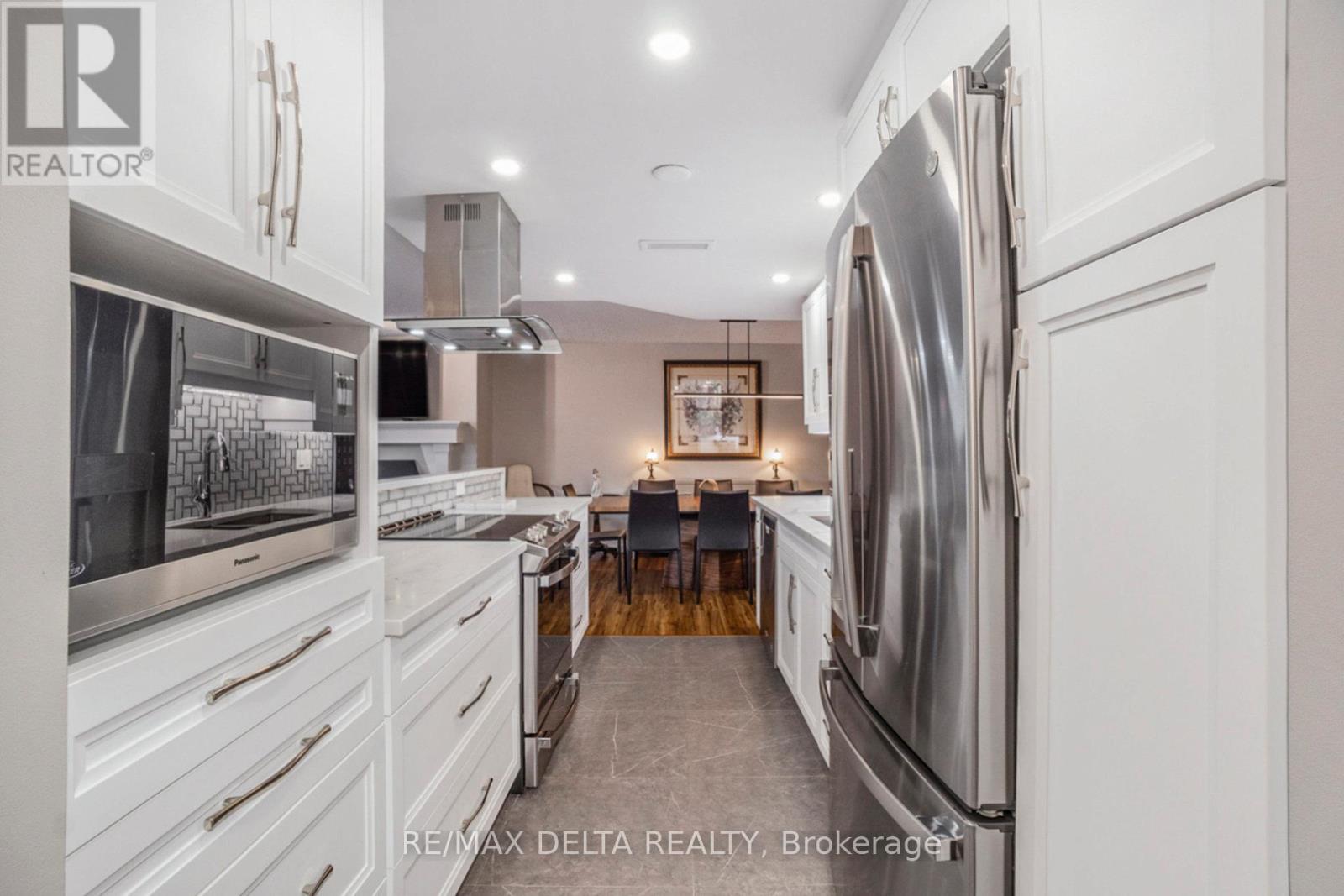 304 - 295 Gilmour Street, Ottawa, Ontario  K2P 0P7 - Photo 9 - X12832352