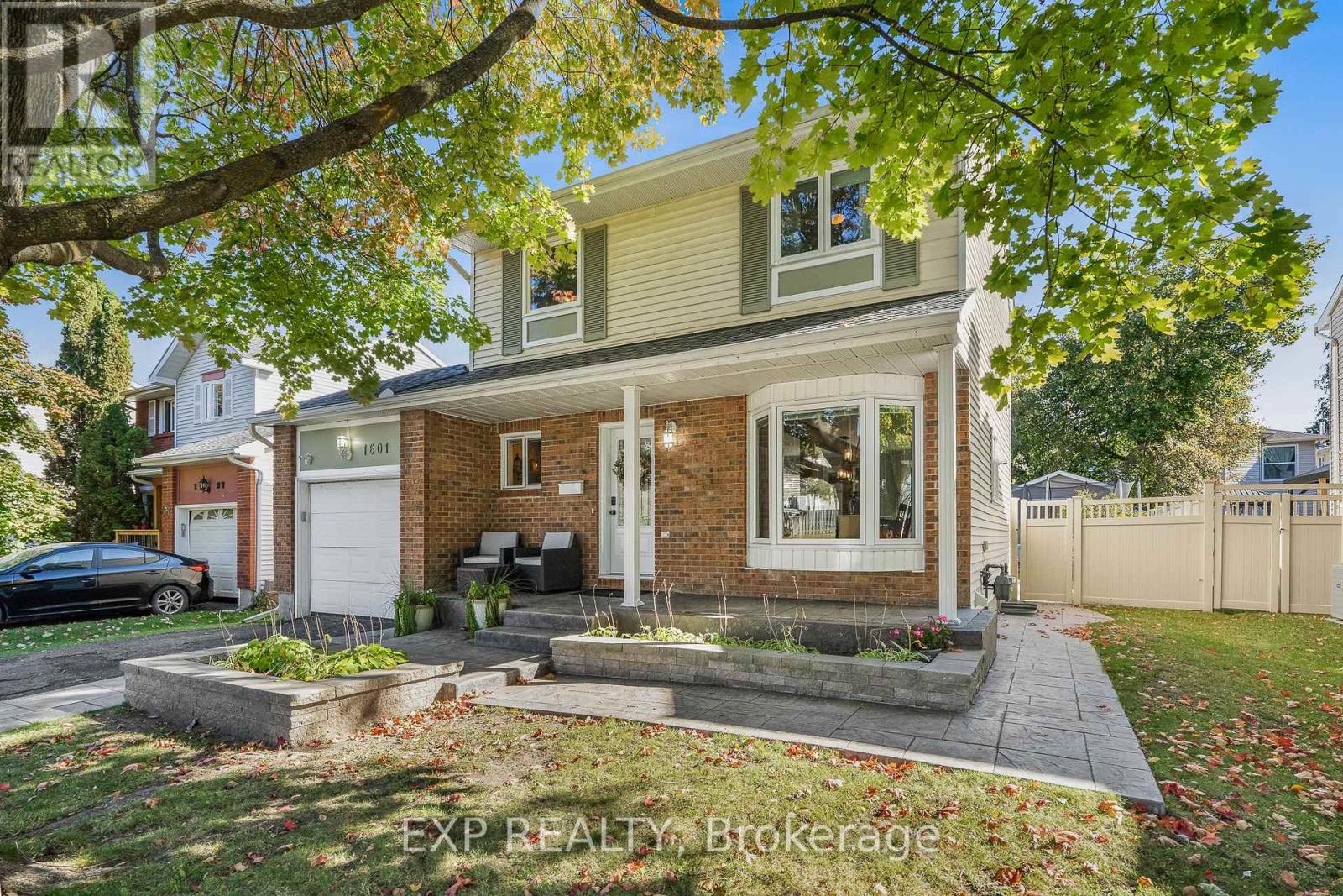 1601 Bottriell Way, Ottawa, Ontario  K4A 1W5 - Photo 2 - X12832356