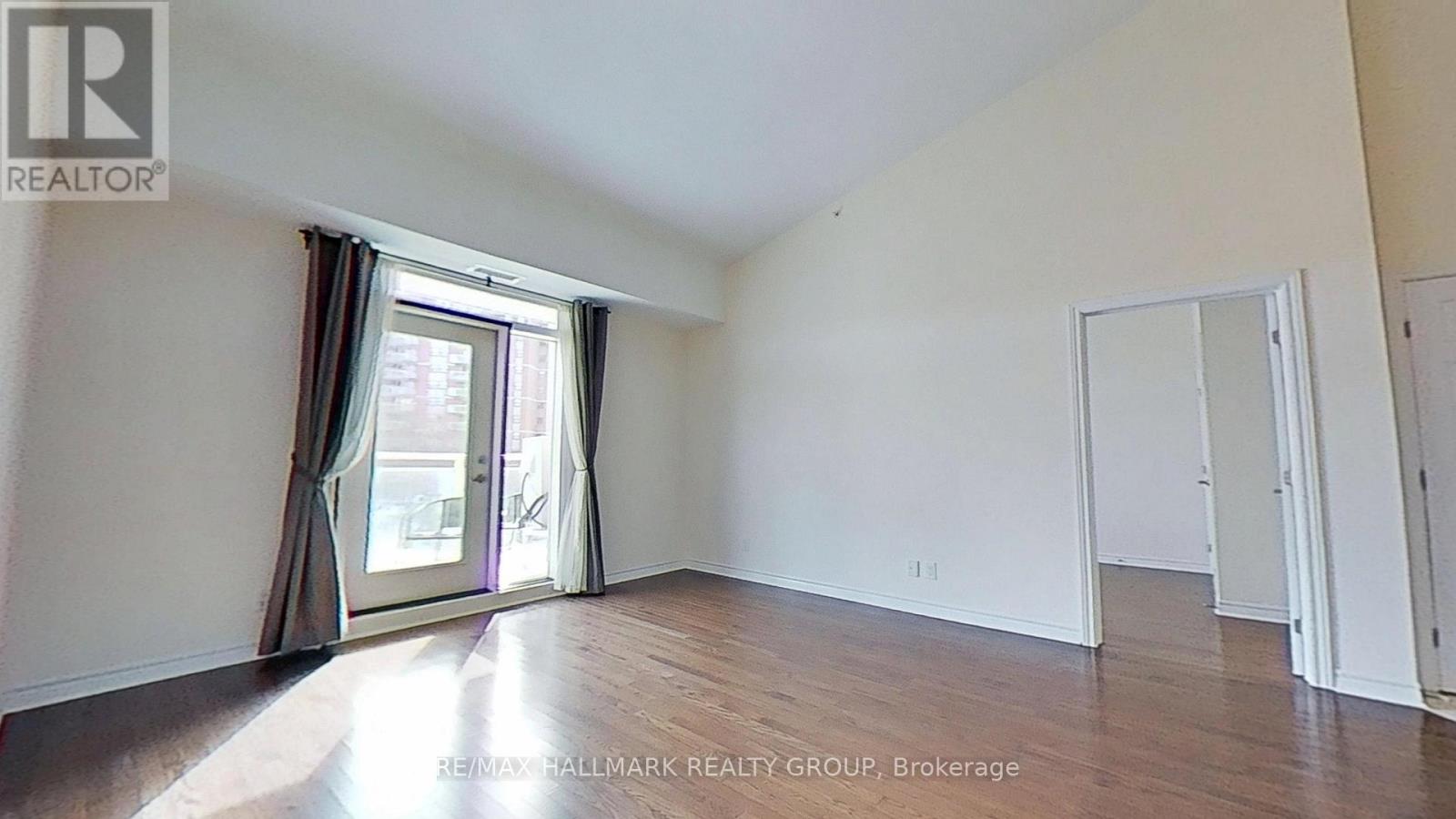 401 - 1201 Ohio Street, Ottawa, Ontario  K1H 0A1 - Photo 3 - X12832366