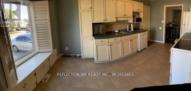 5150 Mulberry Drive, Lincoln (Beamsville), Ontario  L3J 0J7 - Photo 5 - X12832364