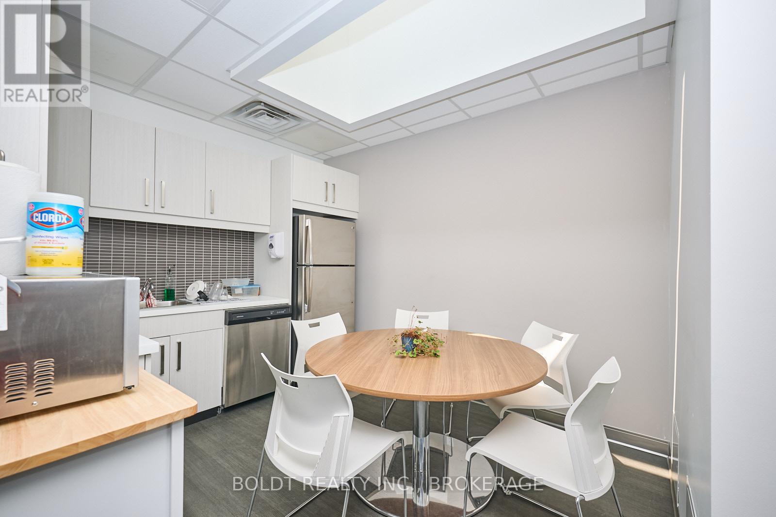 2 Front Street N, Thorold, Ontario  L2V 1X4 - Photo 19 - X12832384