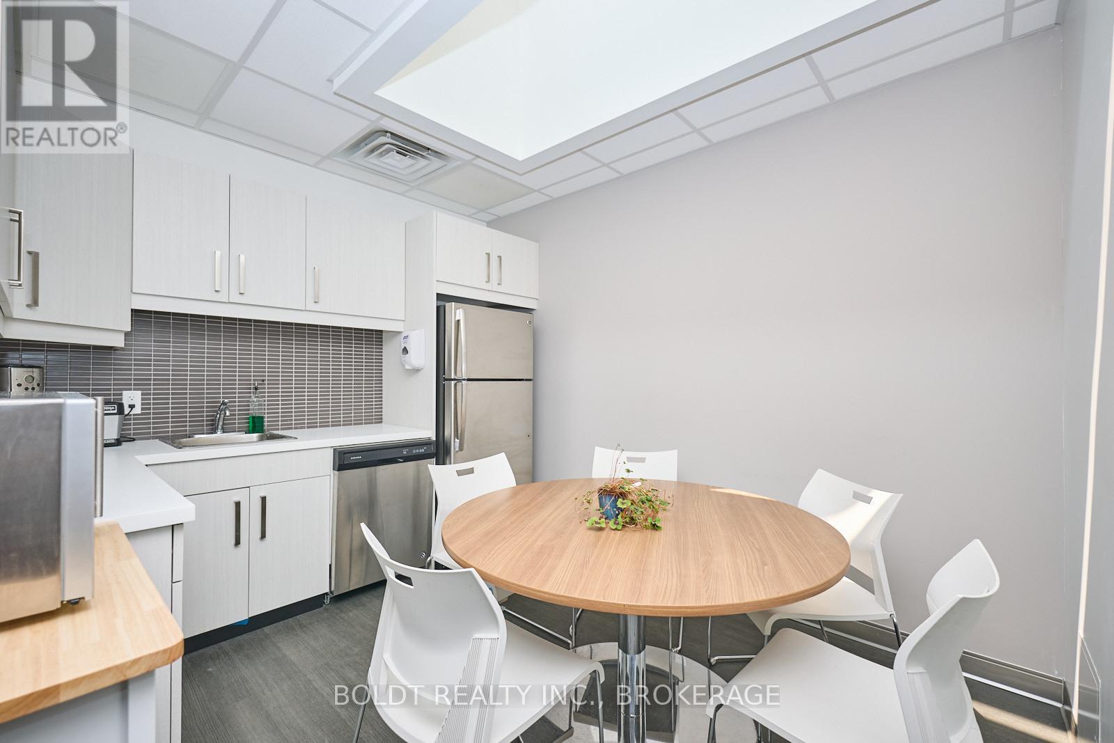 2 Front Street N, Thorold, Ontario  L2V 1X4 - Photo 21 - X12832384