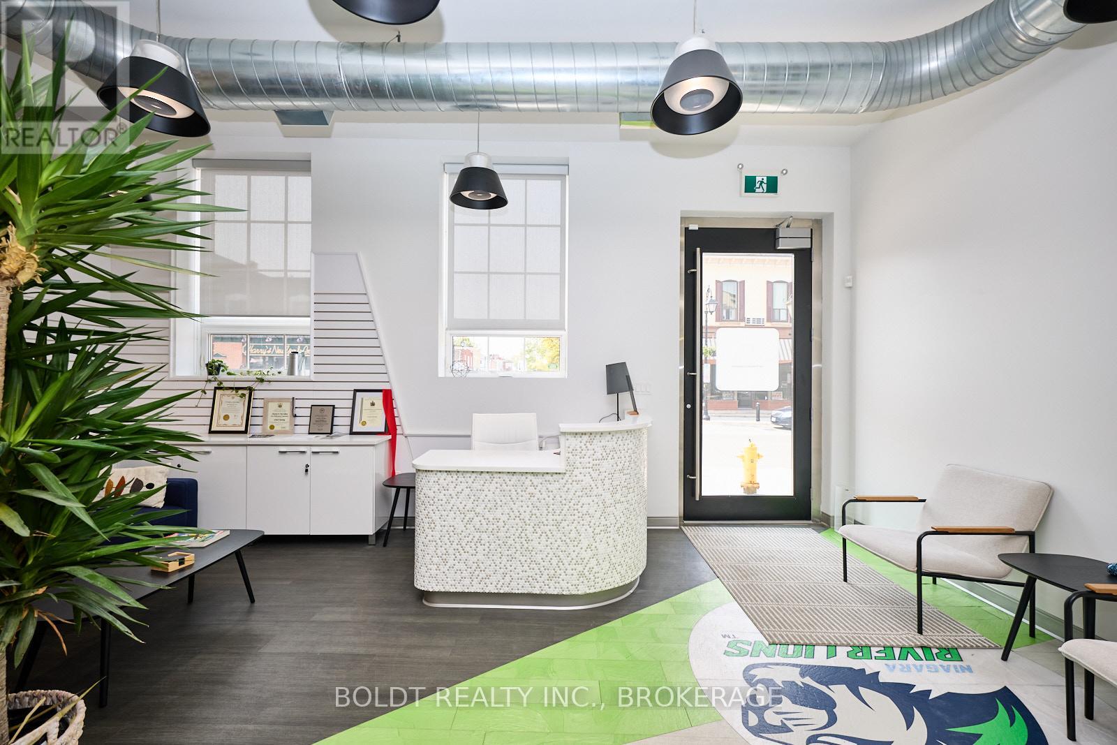 2 Front Street N, Thorold, Ontario  L2V 1X4 - Photo 5 - X12832384