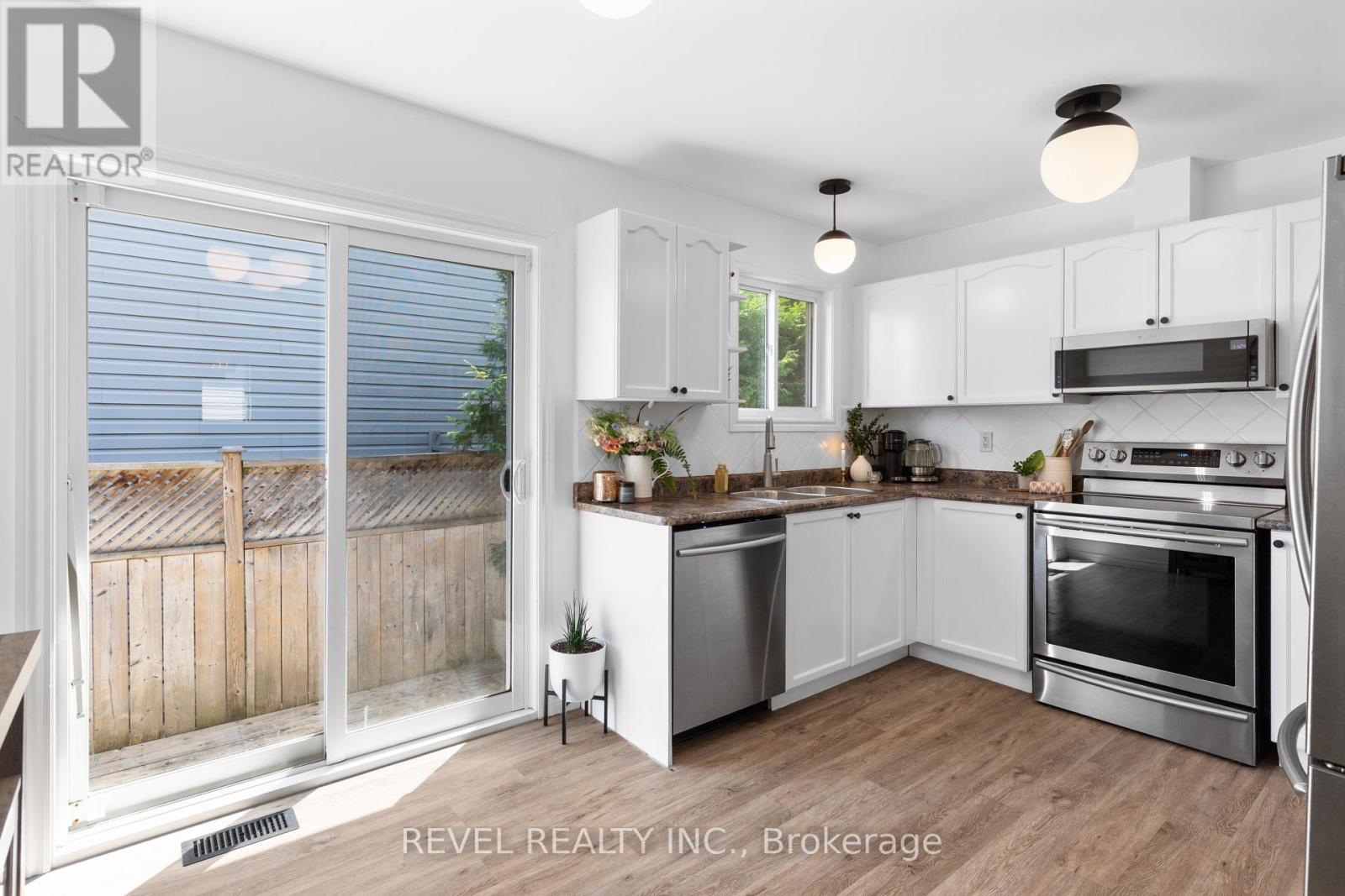 39 Springdale Drive, Kawartha Lakes, Ontario  K9V 0J4 - Photo 11 - X12832372