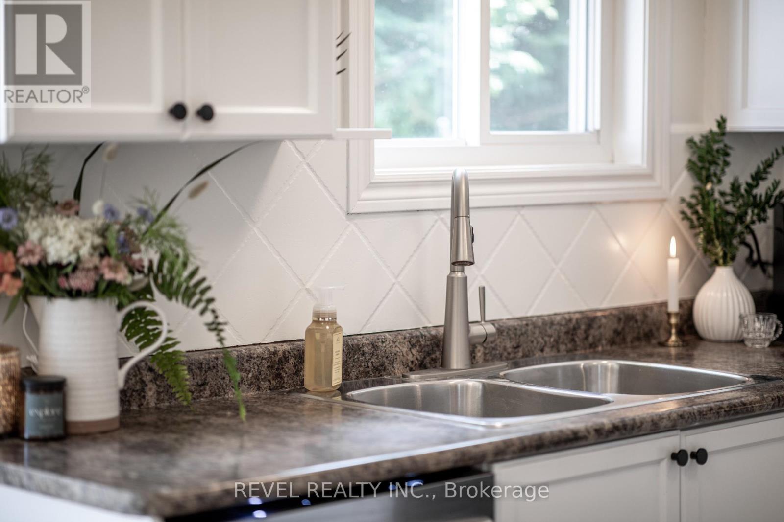 39 Springdale Drive, Kawartha Lakes, Ontario  K9V 0J4 - Photo 14 - X12832372