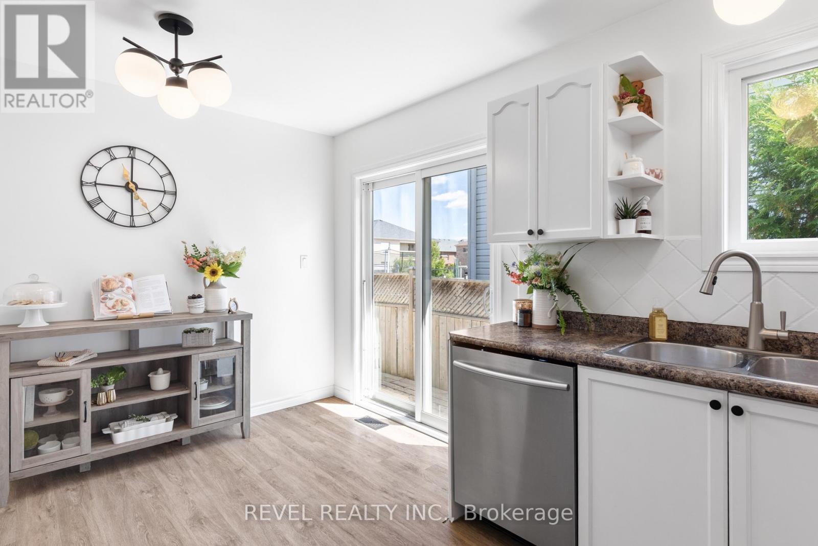 39 Springdale Drive, Kawartha Lakes, Ontario  K9V 0J4 - Photo 15 - X12832372