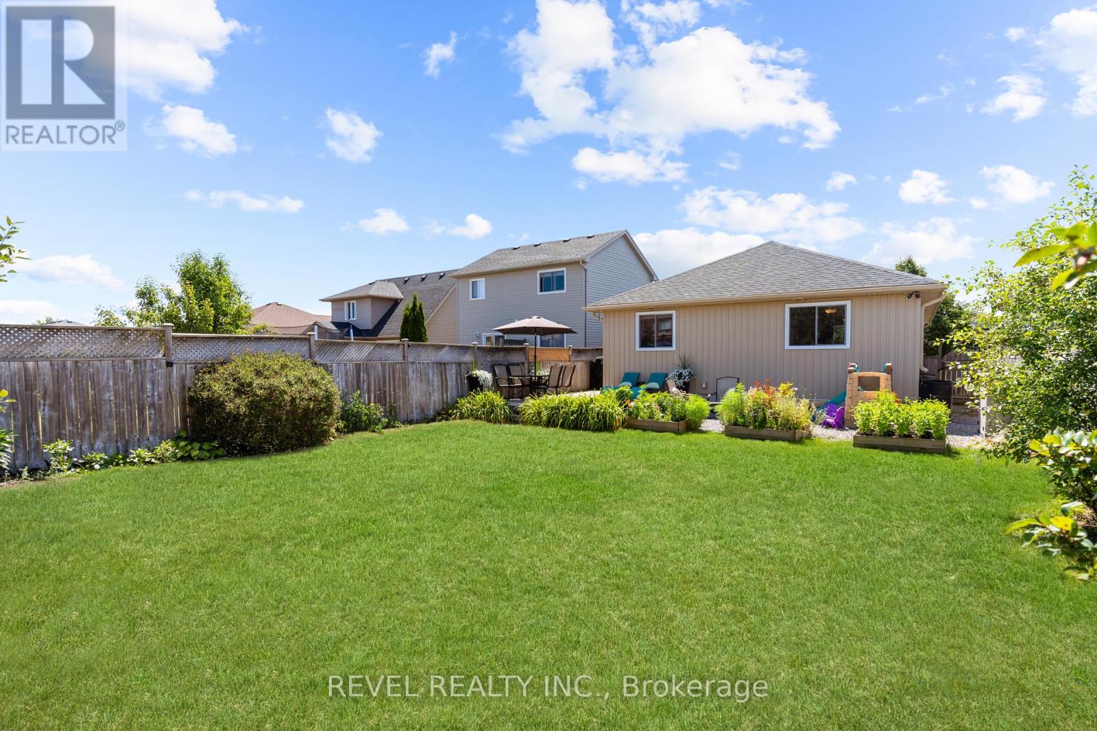 39 Springdale Drive, Kawartha Lakes, Ontario  K9V 0J4 - Photo 38 - X12832372