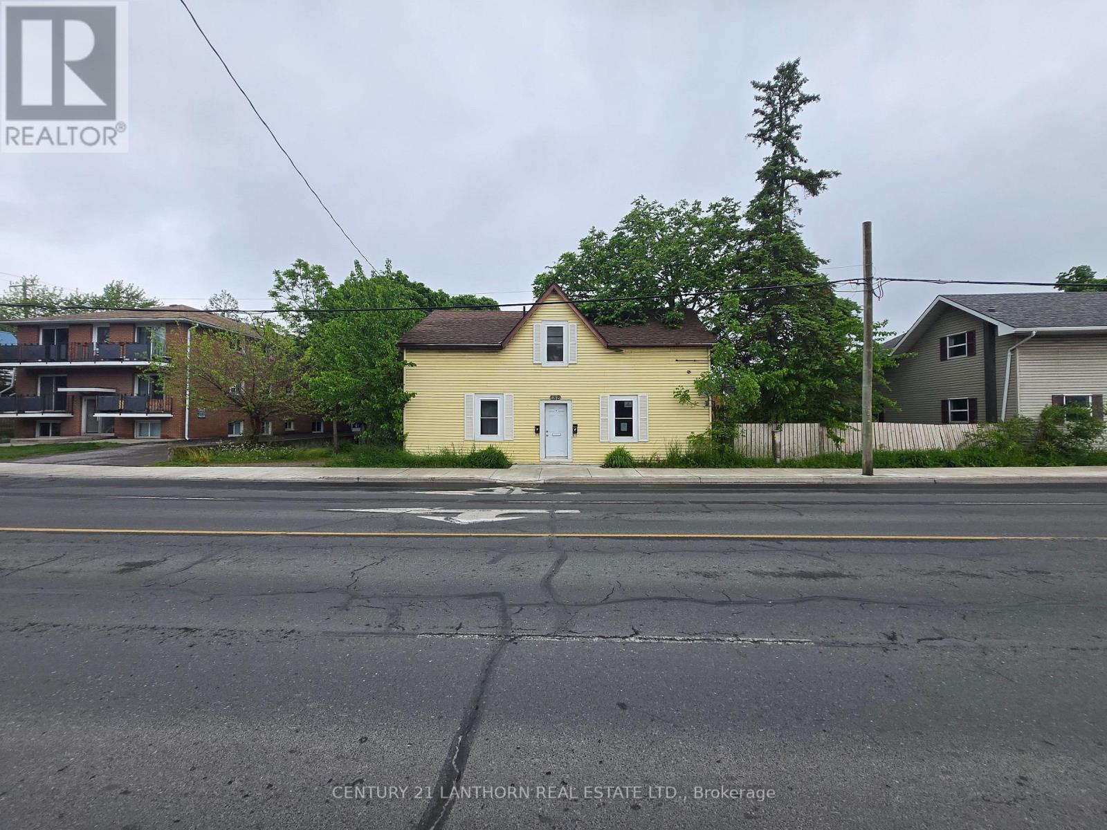 188 Dundas Street W, Quinte West, Ontario  K8V 3R2 - Photo 2 - X12832388